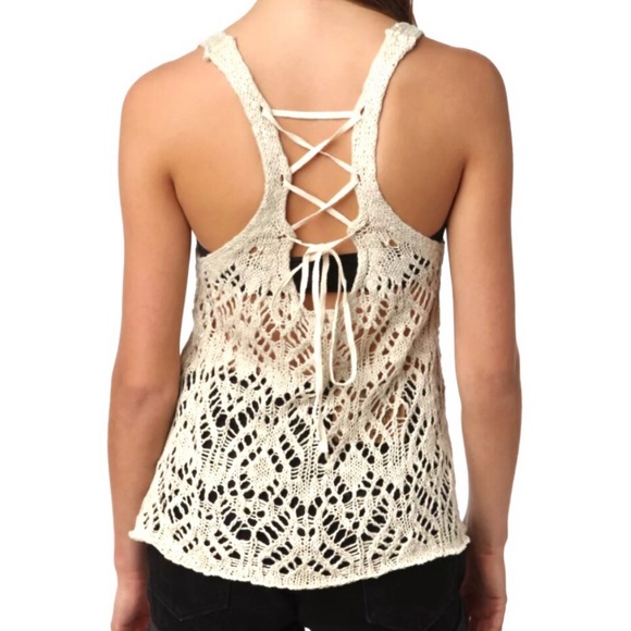 STARING AT STARS Crotchet Knit Tank Top - Picture 12 of 13